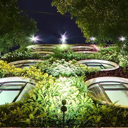 Flora By Crossroads Hotel-3