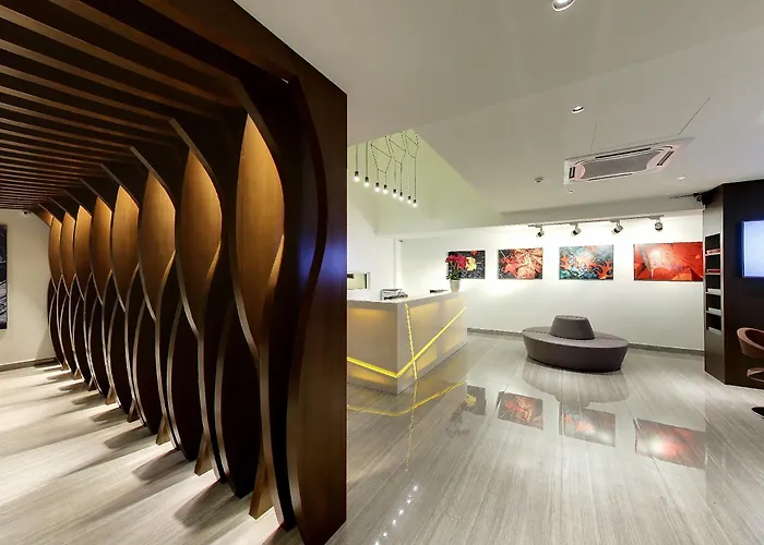 Flora By Crossroads Hotel